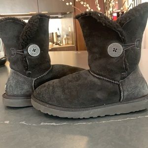 Bailey Button Suede Water-Repellent Ugg Boots